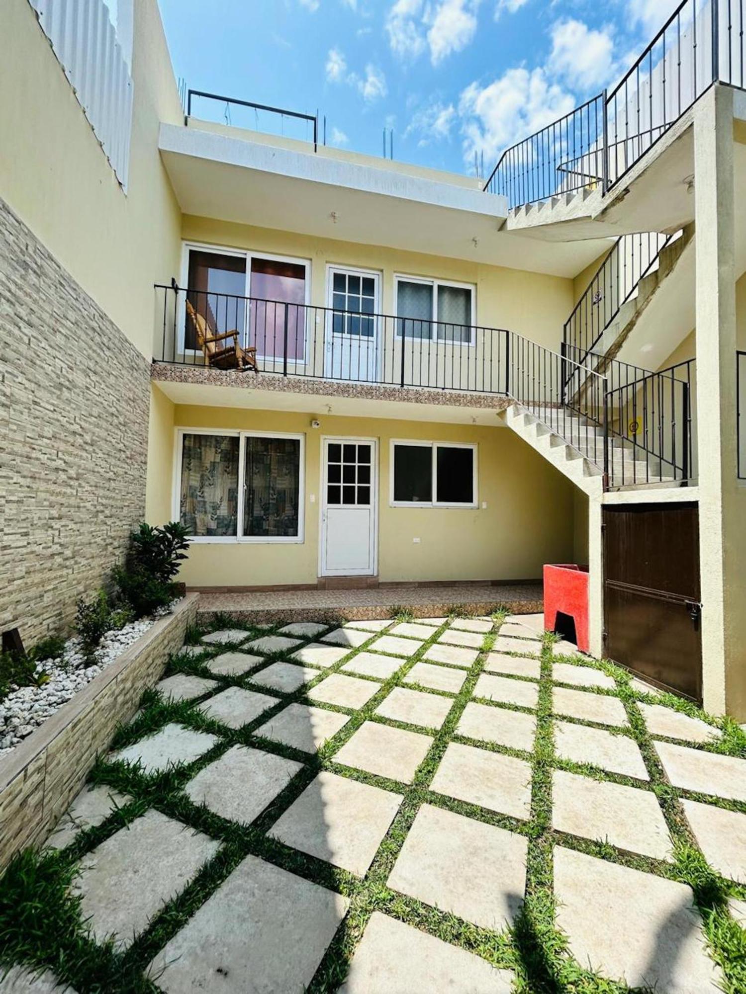 Tres Pinos Apartamento *