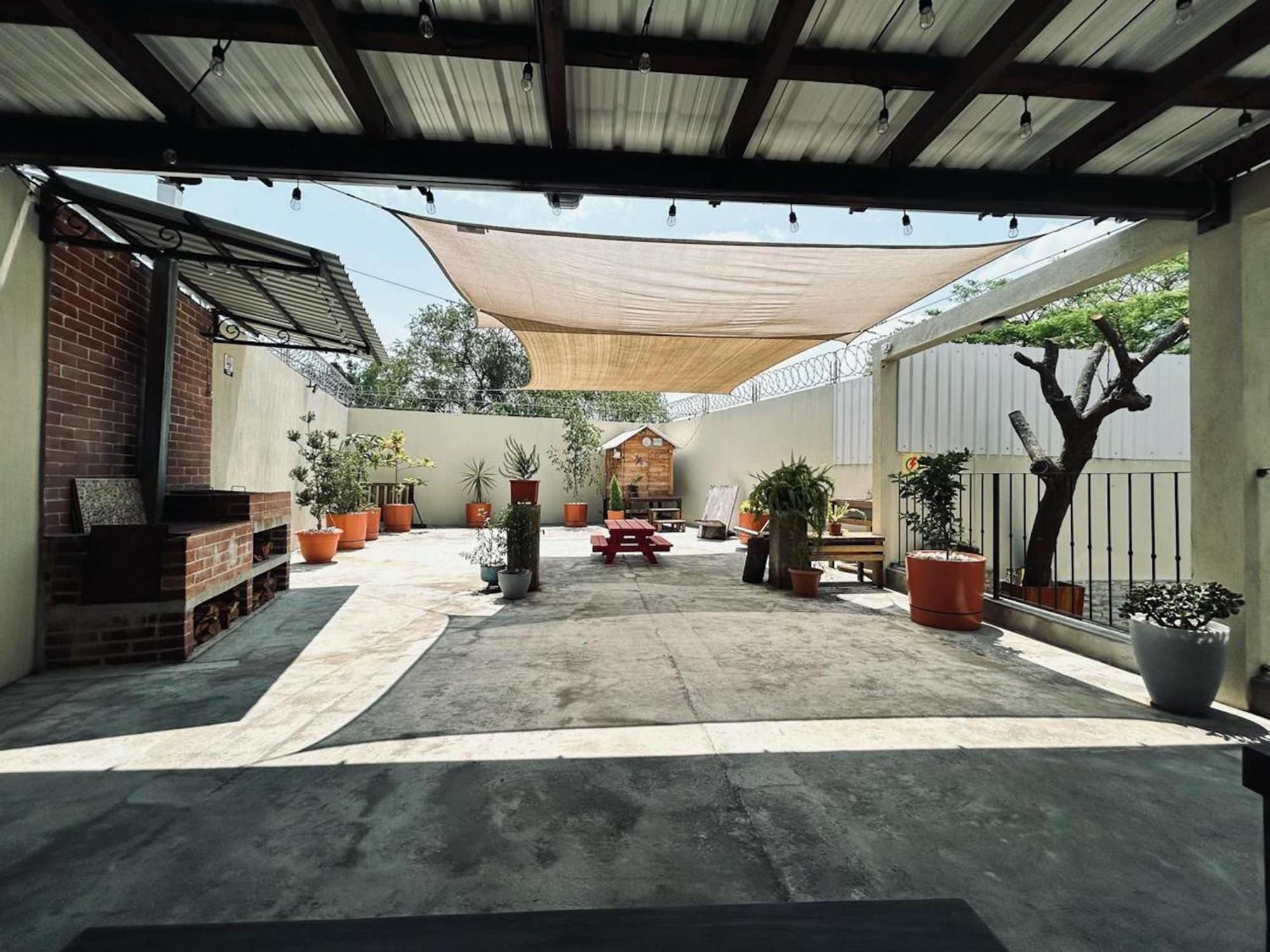Tres Pinos Apartamento Guatemala